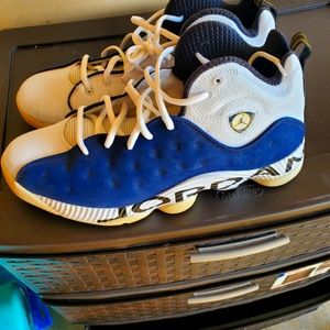 Air Jordan jumpman II navy and white